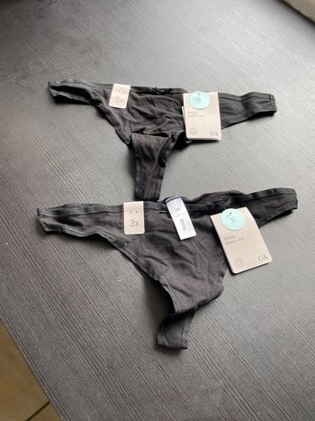 Deux. String.