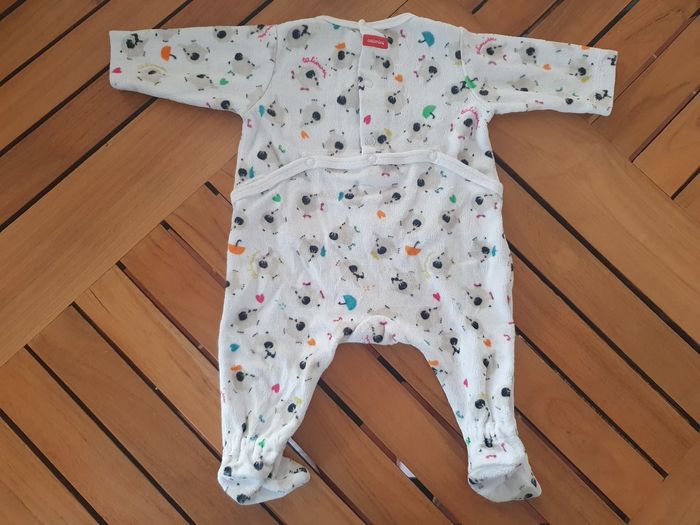 Pyjama 1 mois - photo numéro 3