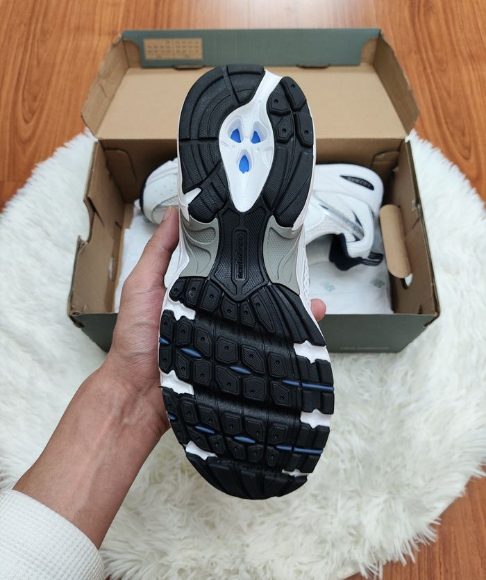 Originais New Balance 530 White Silver Navy Taille 37 - photo numéro 4