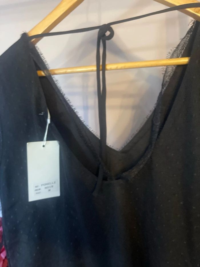 T-shirt noir, taille M - photo numéro 7