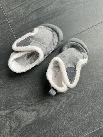 Petits chaussons Décathlon T21