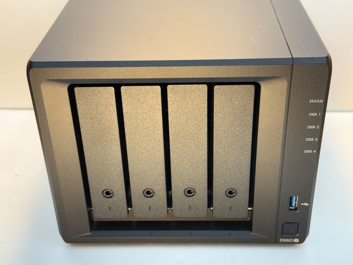 Synology 4-Bay Diskstation Ds923+ - photo numéro 2