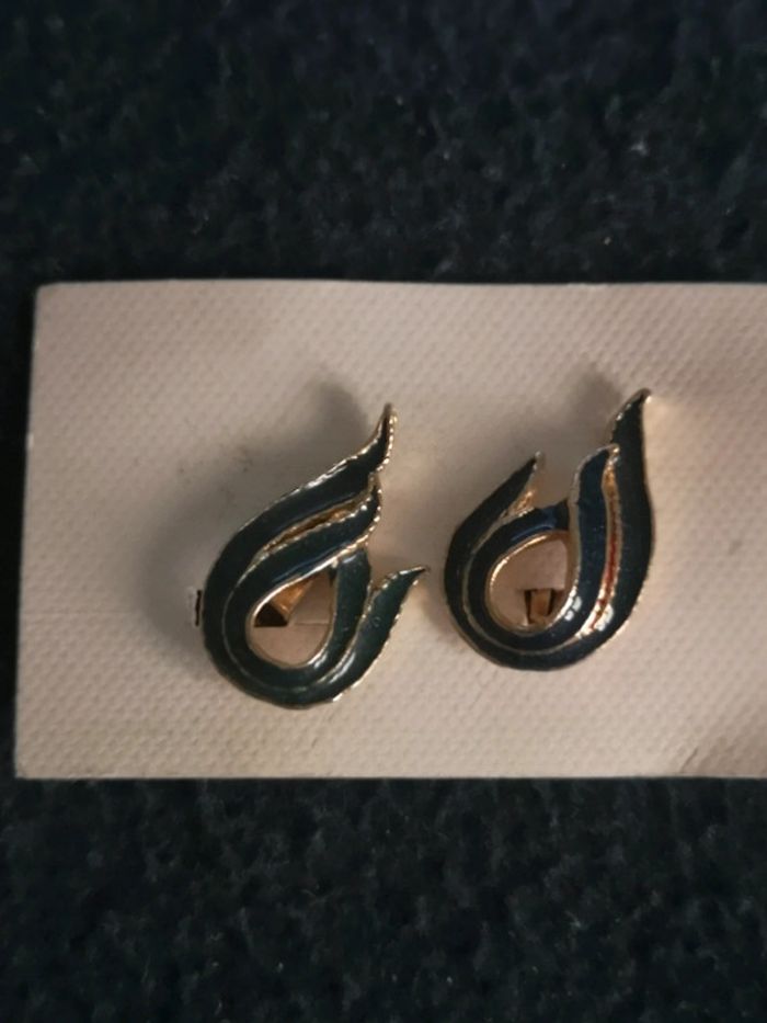 Jolis clips vintage en metal