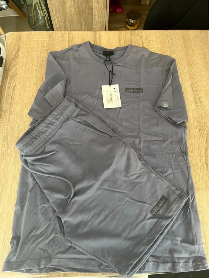 Ensemble t-shirt + short