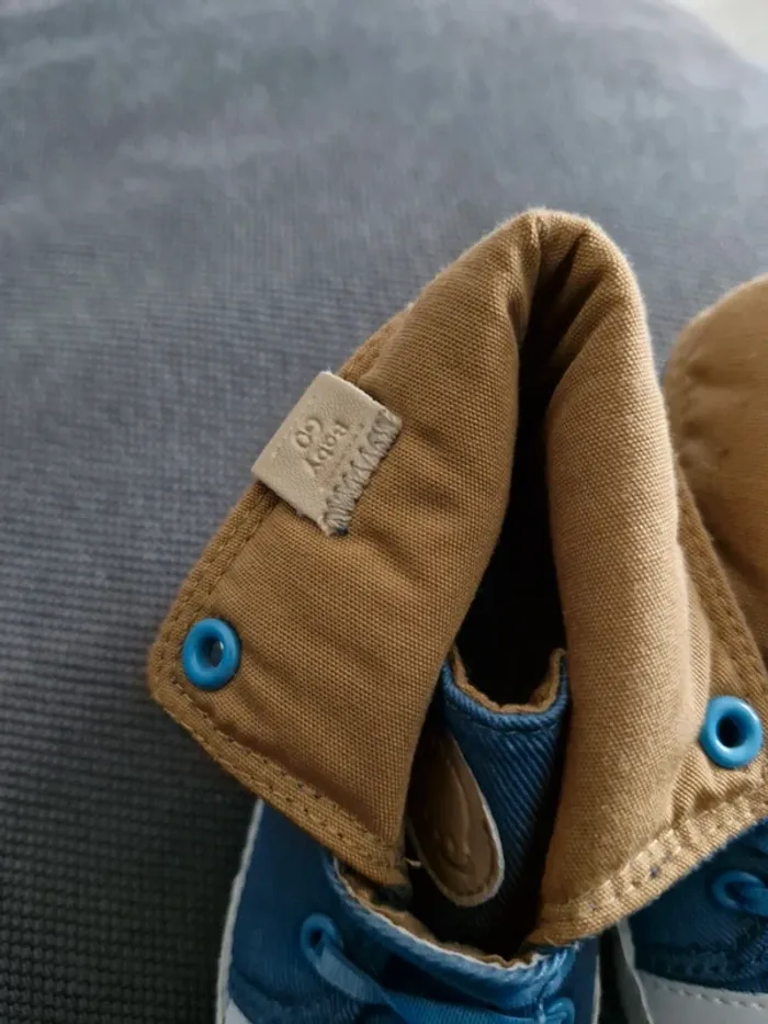 Paire de baskets souple - photo numéro 2