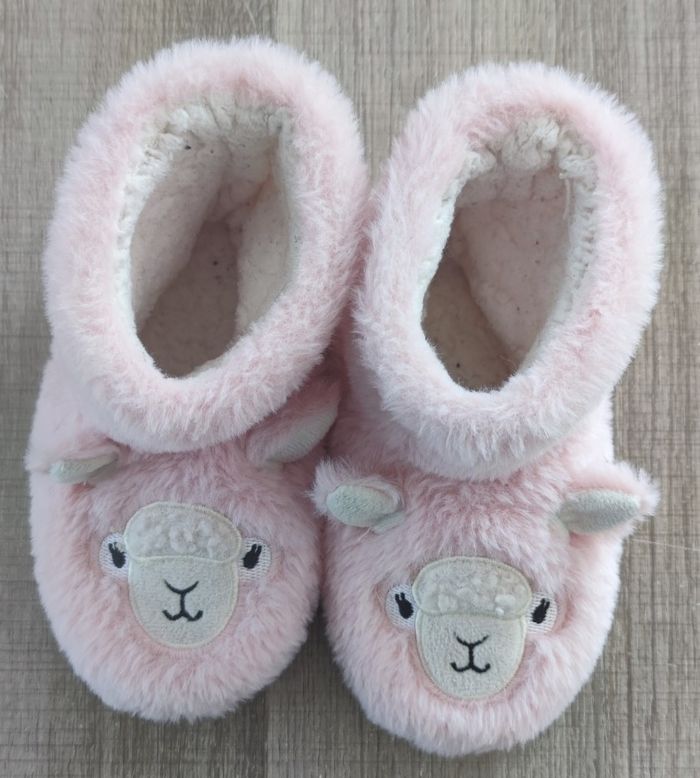 Chaussons roses fille pointure 26/27, chausson mouton - photo numéro 2