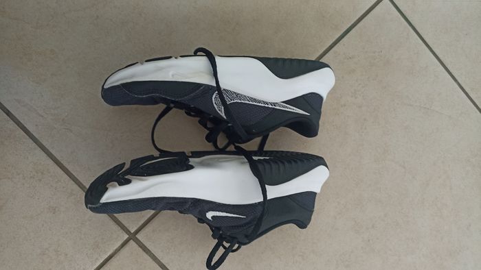 Baskets Nike 37.5 - photo numéro 2