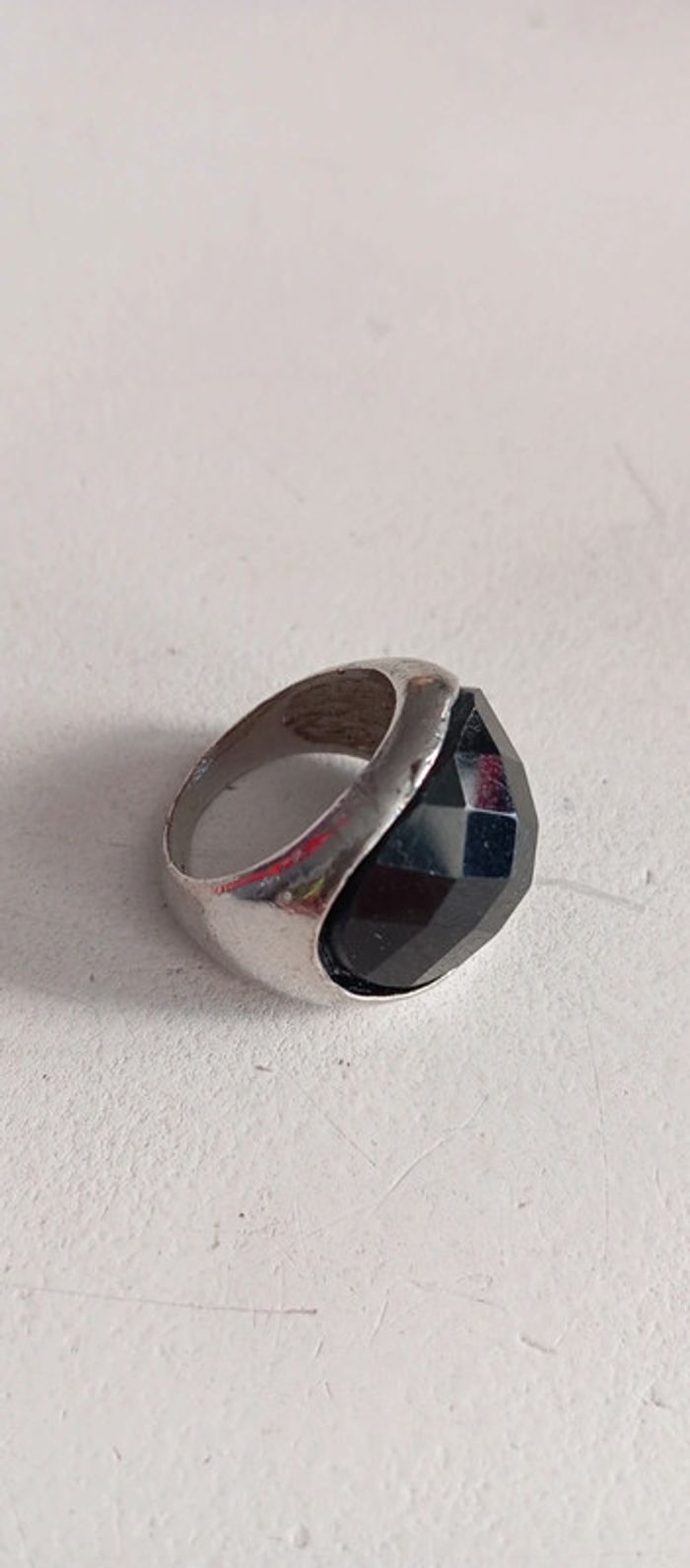 Bague en onyx noir facettes - photo numéro 3