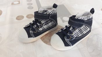 Chaussure montante