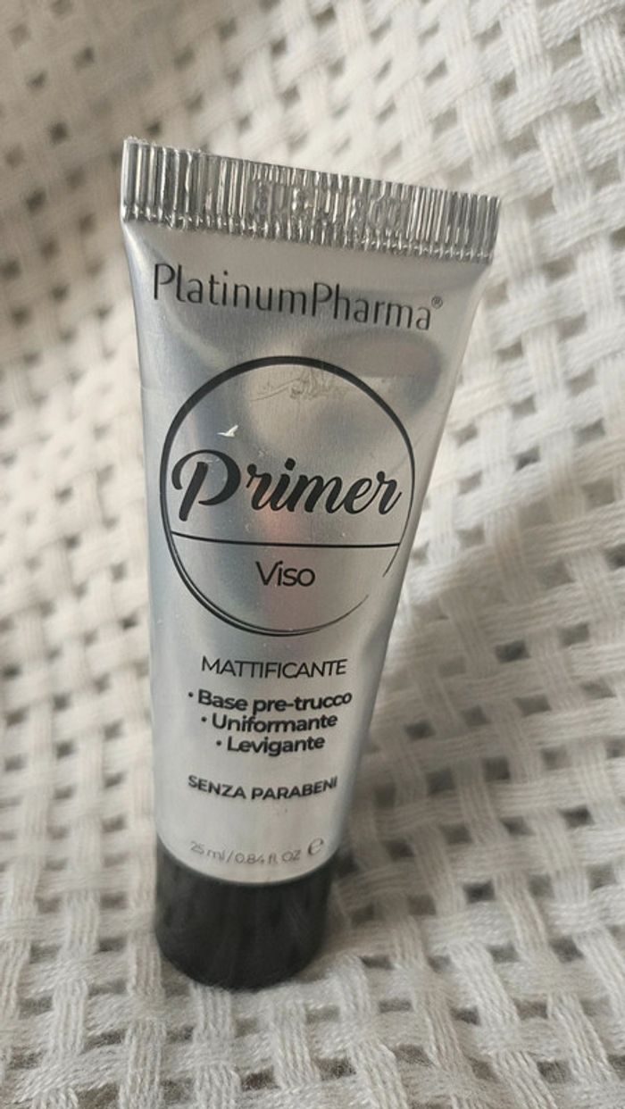 Base de teint matifiante Platinum Pharma - NEUVE !
