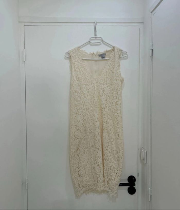 Robe en Dentelles Neuve taille S Crème