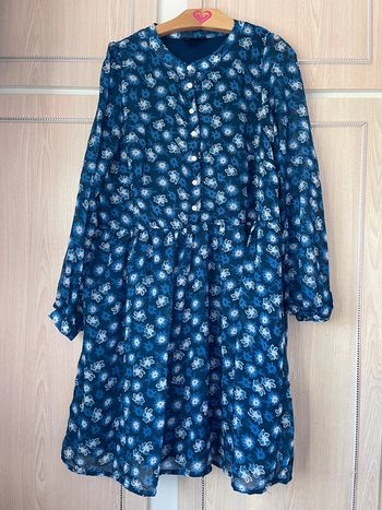 Robe fluide fleurie bleu taille 38 manches longues