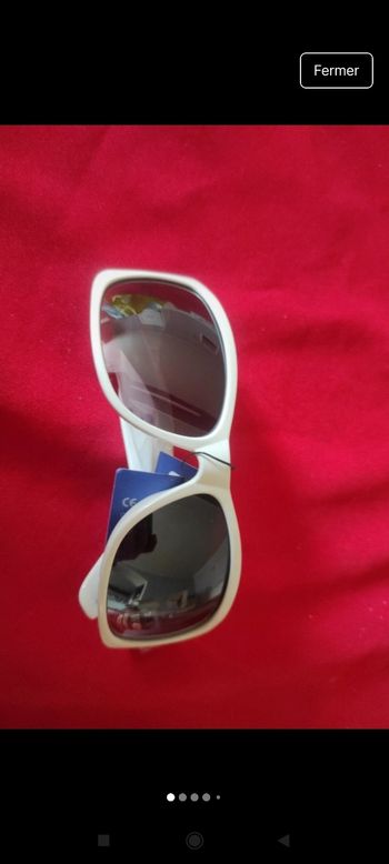 Lunettes de soleil neuf
