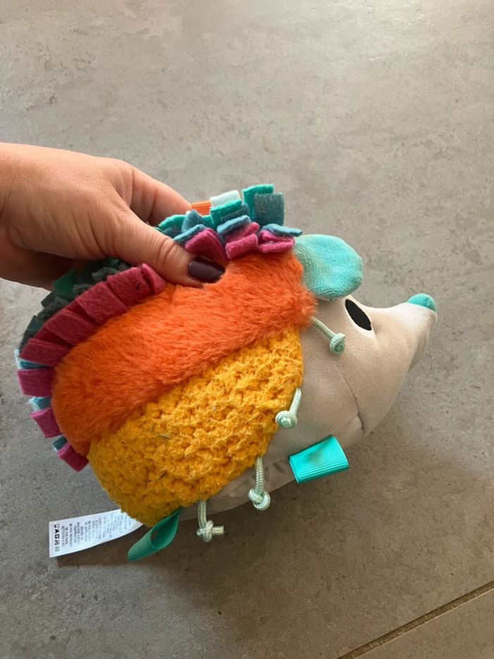 Peluche hochet hérisson Fisher price - photo numéro 2