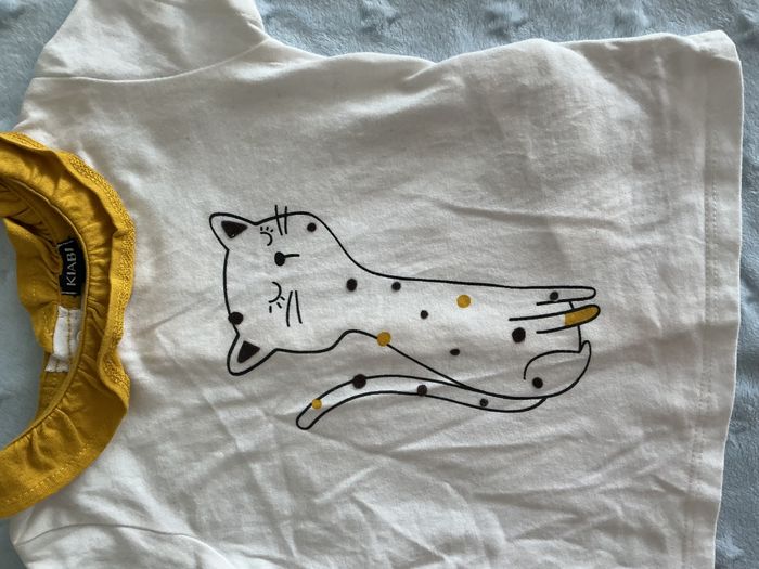 teeshirt manches courtes blanc à col moutarde ouverture totale au dos 9 mois kiabi - photo numéro 6