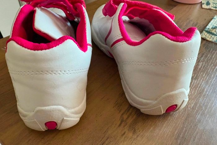 Baskets fille taille 30 - photo numéro 3