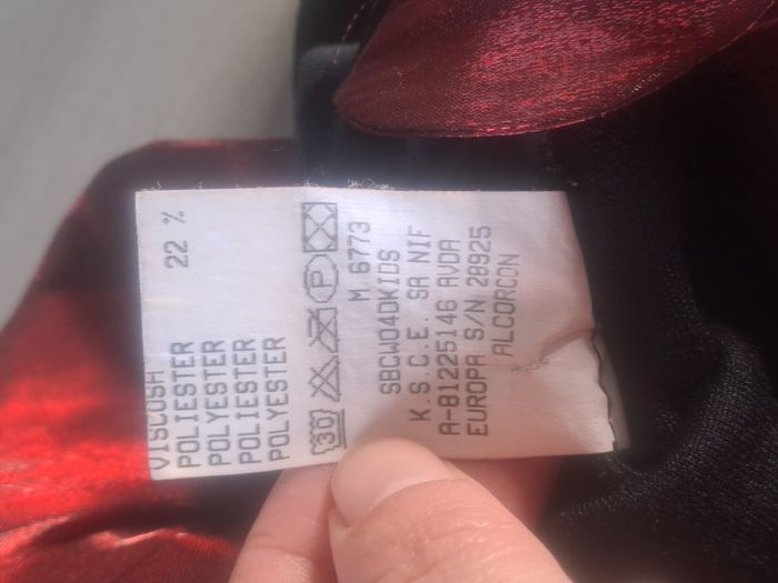 Très belle robe velours satiné Taille 6 ans - photo numéro 7