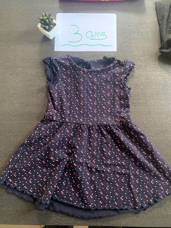 Robe manches courtes taille 3 ans