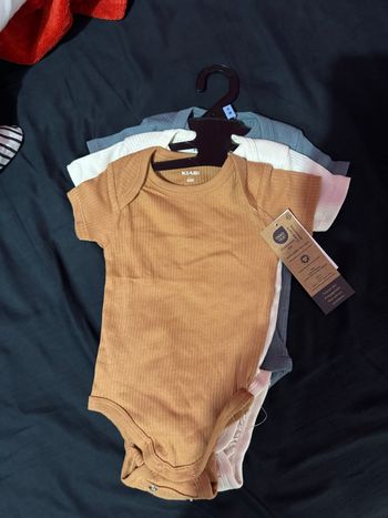 Bodies garçon 6 mois
