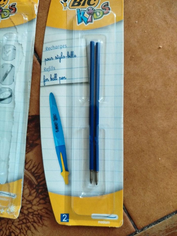 Recharge pour stylo bille d'apprentissage learner Ball pen - encre bleu medium - BIC - photo numéro 3