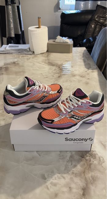 Saucony Omni 9