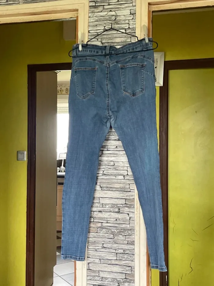 Jean femme taille XXL 44 - photo numéro 4