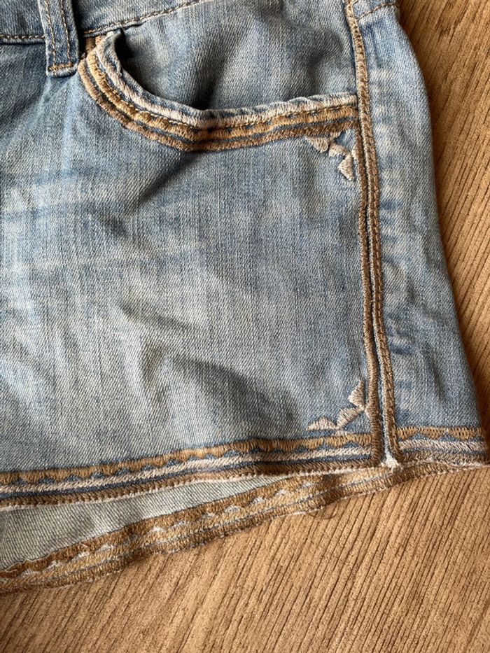 Short femme T 42 - photo numéro 2