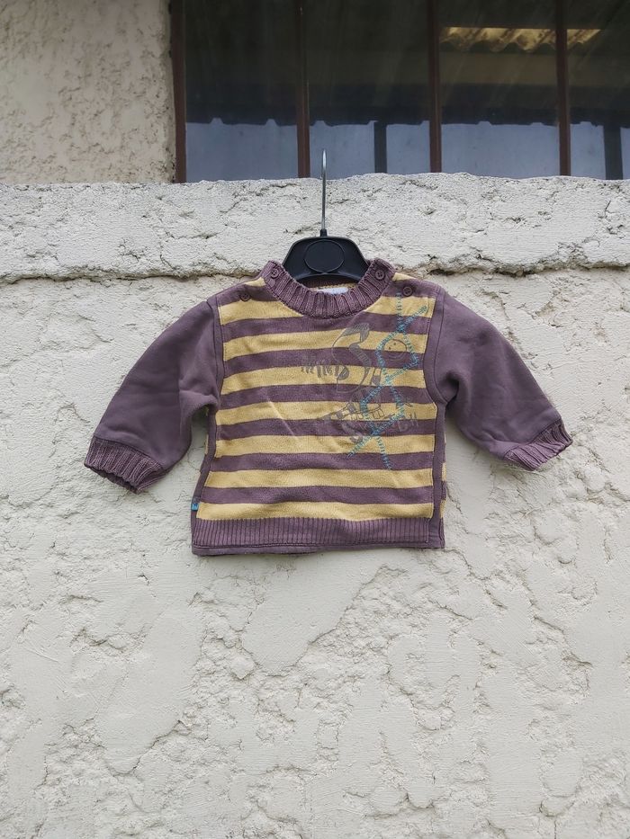 Pull Kitchoun Taille 12 mois très bon état