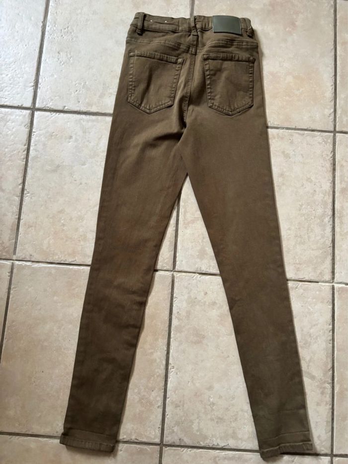Jean kaki Jennyfer taille 32 - photo numéro 2