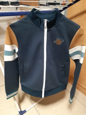 Veste sweat garçon/ 10 ans / Ikks