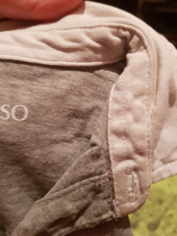 Lot 2 hauts 5 ans - photo numéro 2