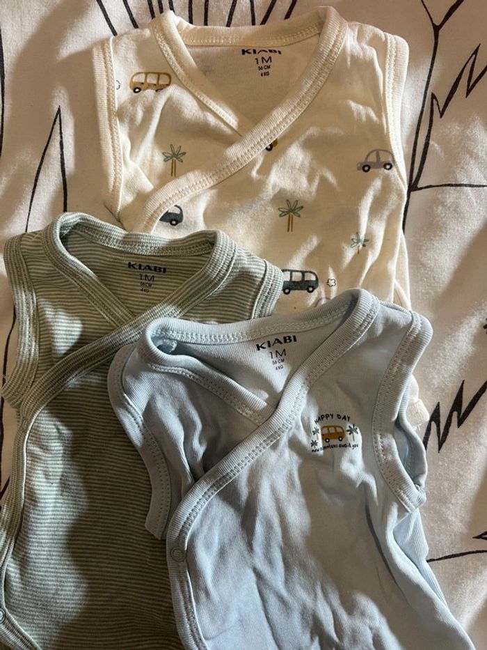 Lot de 3 bodys débardeur