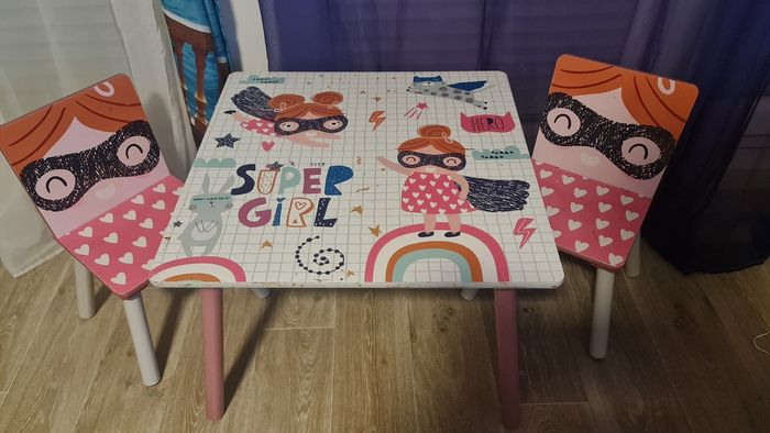 Table enfant+ 2 chaises