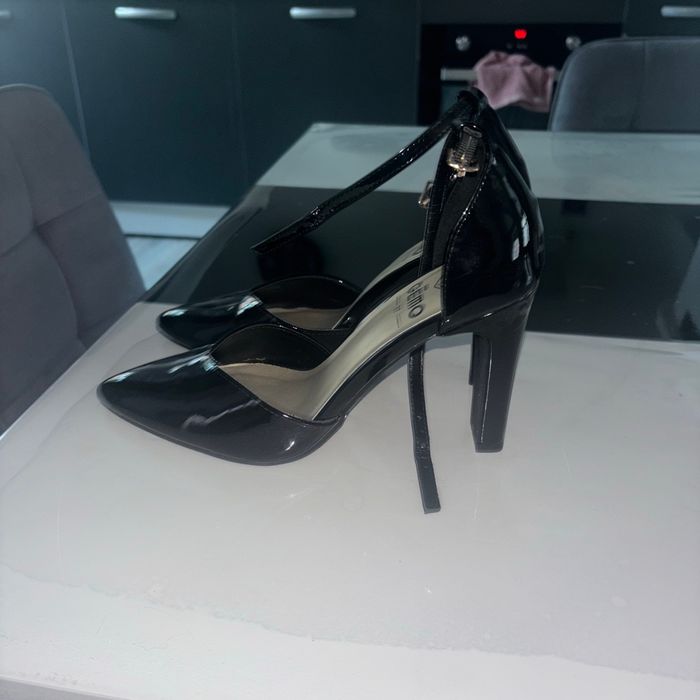 Chaussures à talons noires - photo numéro 2