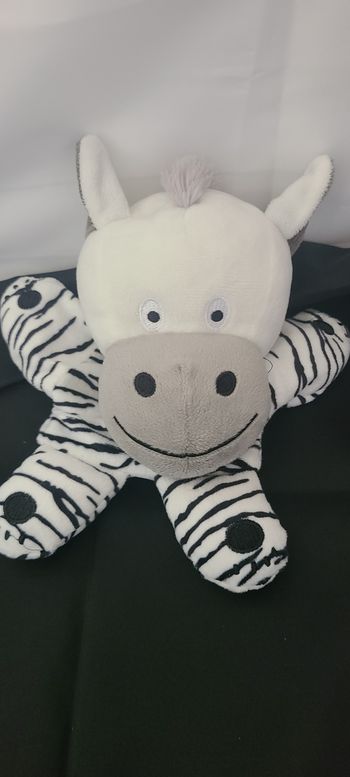 Doudou marionnette zèbre MAISONS DU MONDE