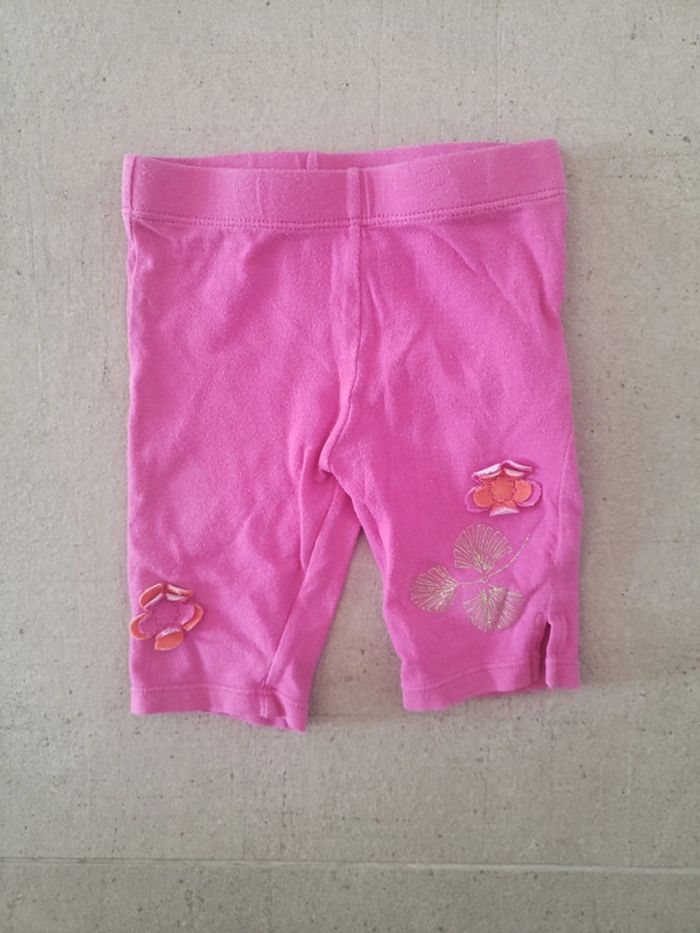 Pantacourt rose fleurs 9 mois