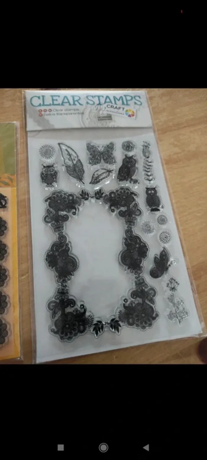 Lot de 2 plaquettes de tampons clears dont une aladine dans leur emballage - photo numéro 3