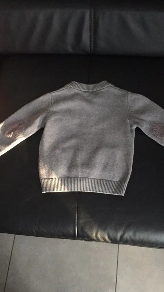 Gilet gris - photo numéro 2