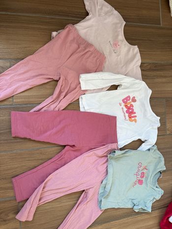 Lot de vêtements, T-shirt manches longues ou manches courtes legging