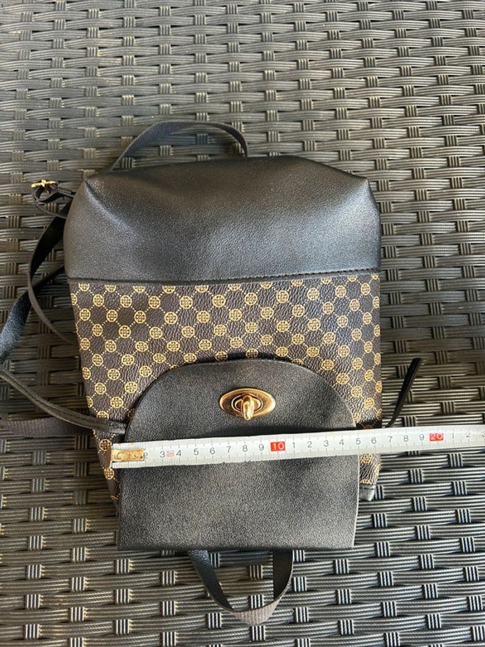 Petit sac à dos neuf - photo numéro 11