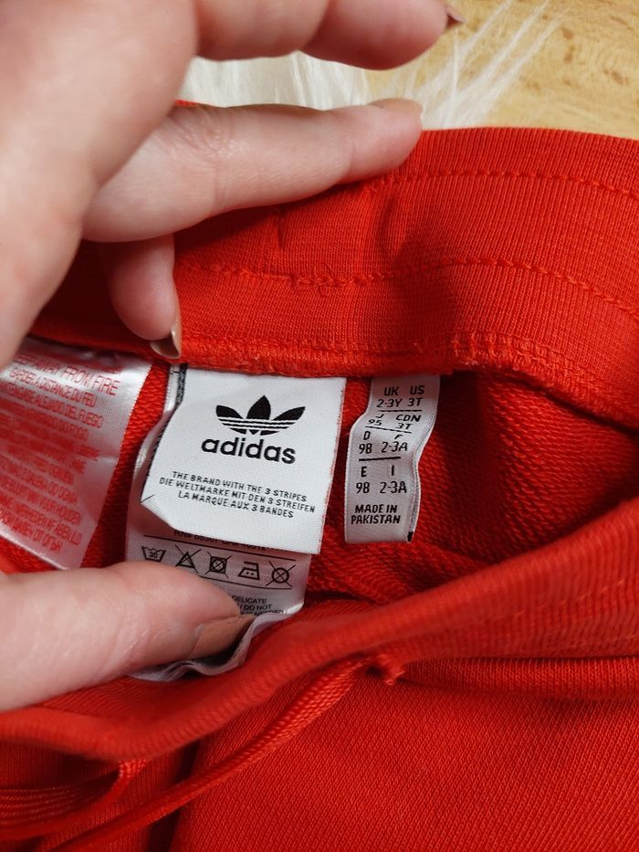 Ensemble jogging rouge Adidas mixte 2/3 ans authentique  👟 - photo numéro 4