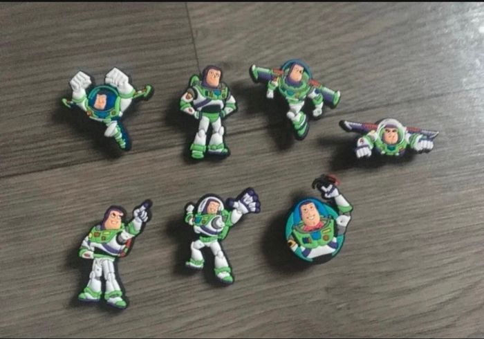 Charms / Accessoires NEUFS x7 pour crocs, sabots, chaussons Buzz l’éclair - photo numéro 2
