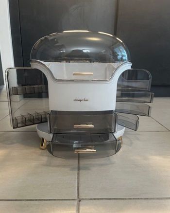 Rangement maquillage neuf