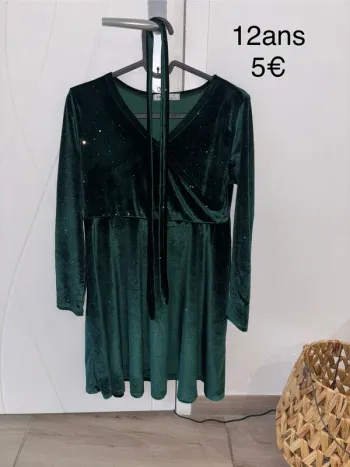 Robe brillante pour filles