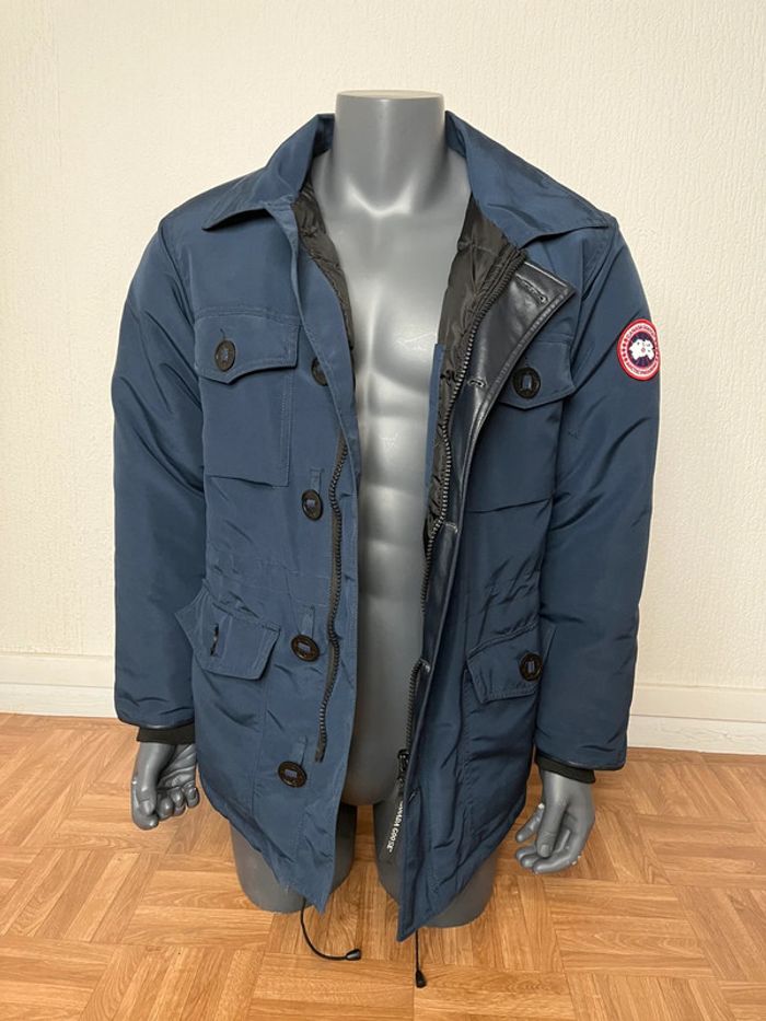 Manteau parka bleu Canada Goose