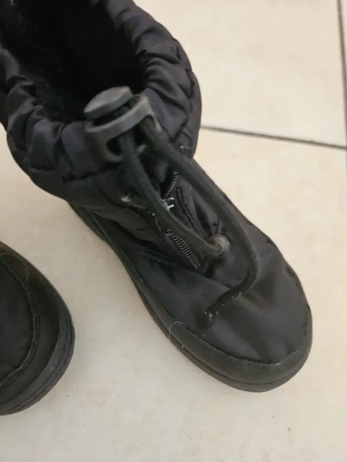 Bottes de neige taille 28 - photo numéro 3