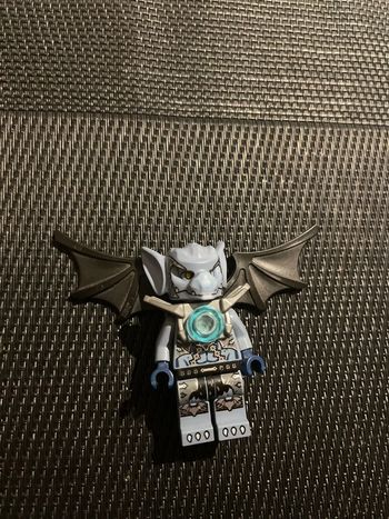 Lego Chima minifigure mini figurine Blista loc057 tribu chauves souris 70134 70137 officiel