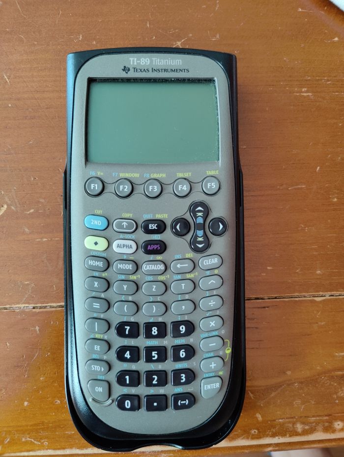 Calculette TI-89 titanium lycée étude supérieure