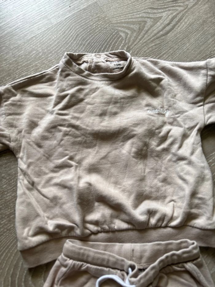 Ensemble 12 mois - photo numéro 3