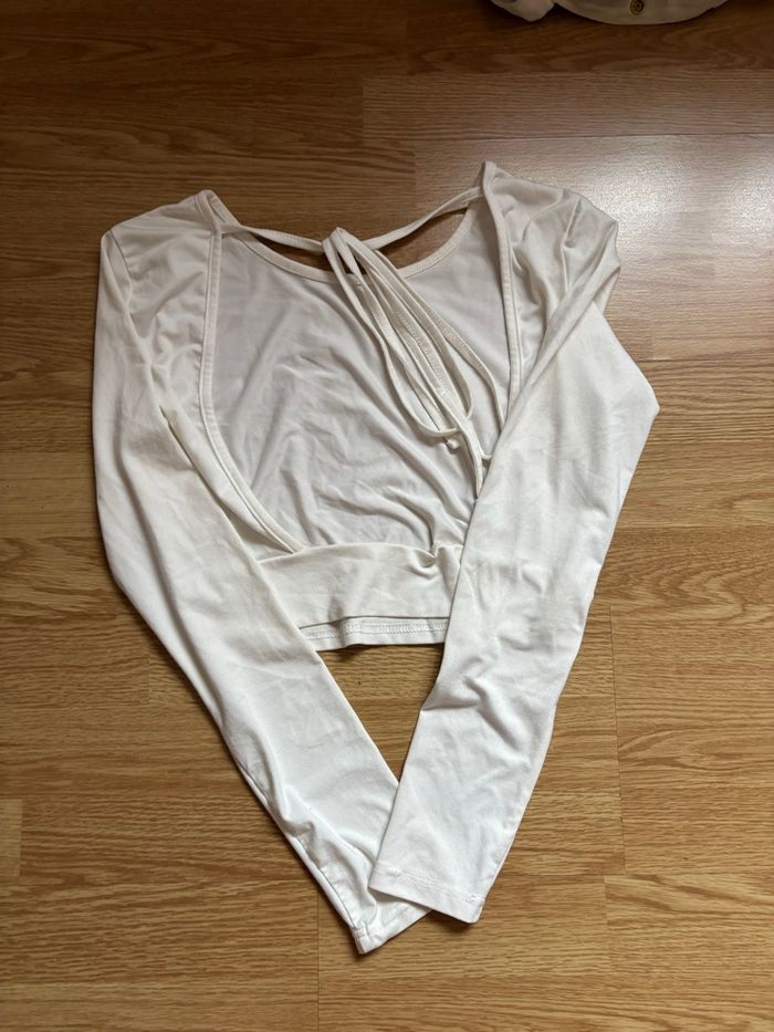 Haut manche longue dos nu bershka - photo numéro 3